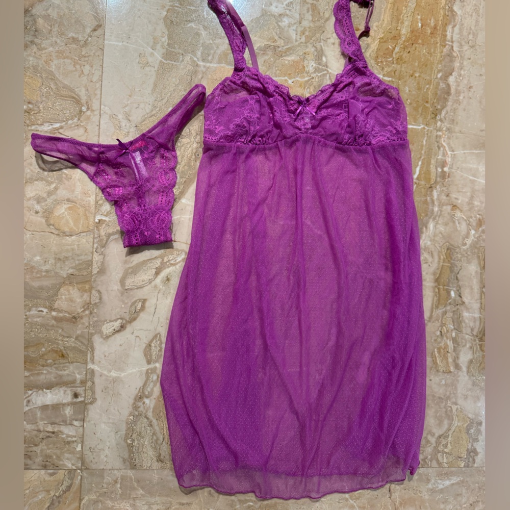 Sex and the City Purple Lace Lingerie Set